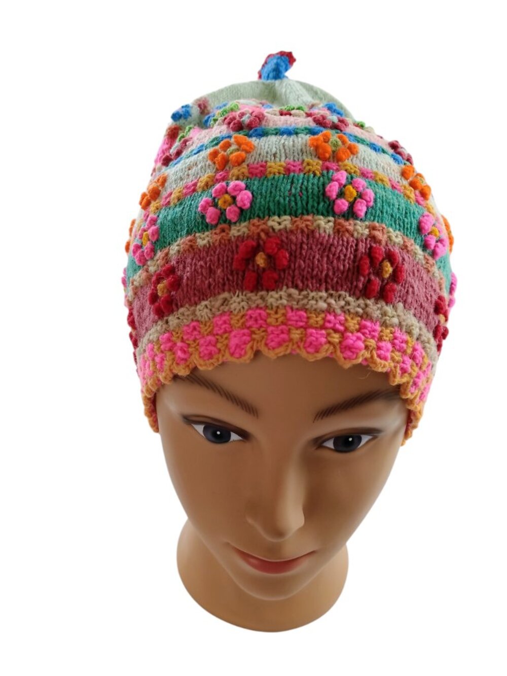 Traditional Andean *Chullo* from Cusco – Sheep's Wool with Floral Embroidery